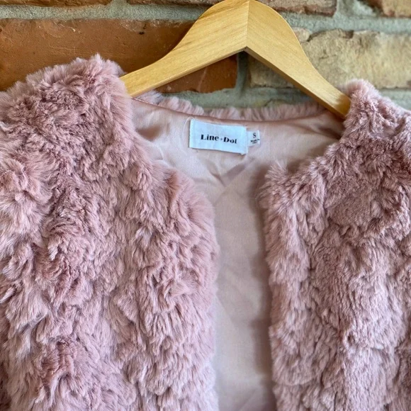 Women’s Pink Faux Fur Jacket - Line & Dot - Size Small - Picture 2 of 6